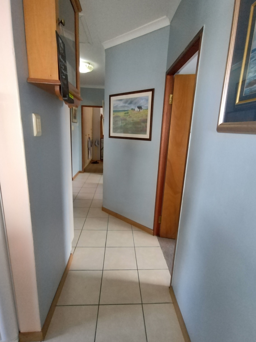 3 Bedroom Property for Sale in Wavecrest Eastern Cape